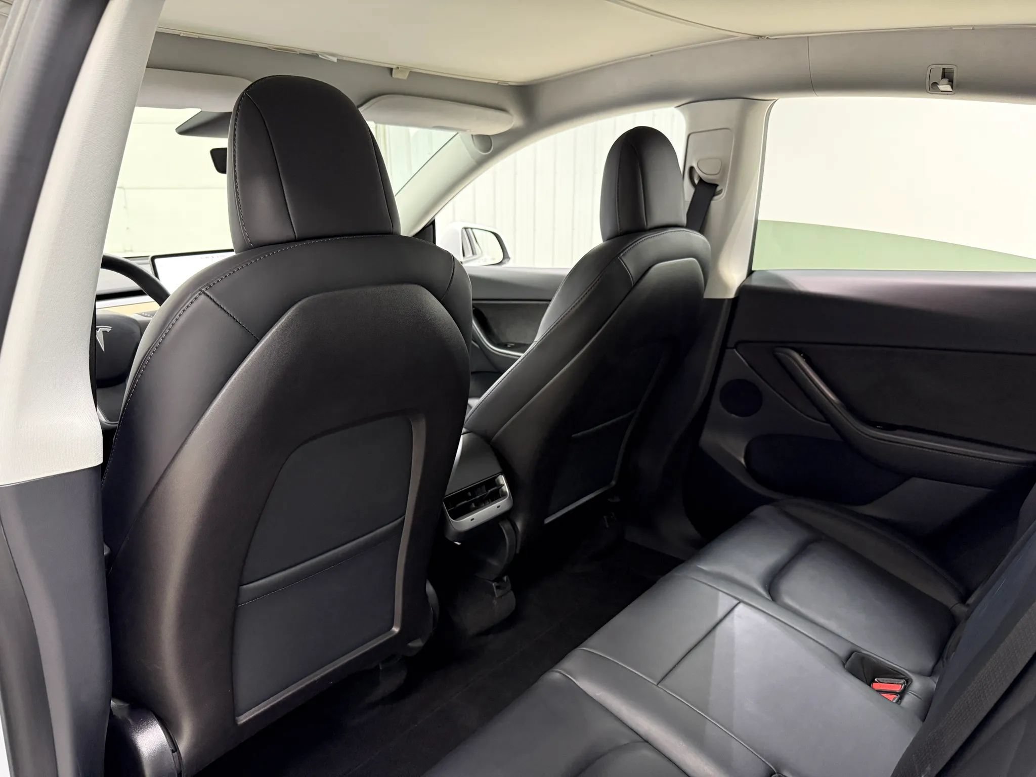 Used 2020 Tesla Model Y Long Range AWD/4WD image 16