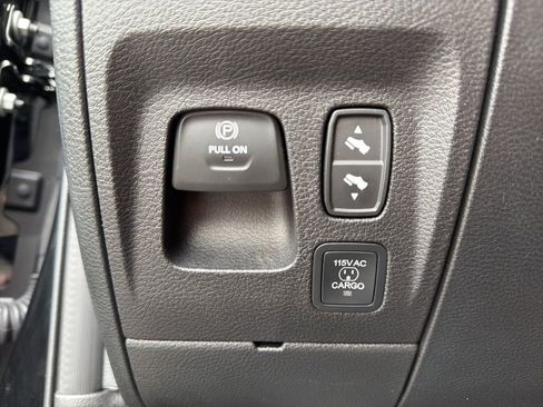 Used 2025 RAM 1500 Laramie w/ Night Edition image 52