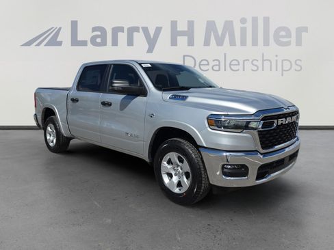 New 2026 RAM 1500 Big Horn AWD/4WD image 7