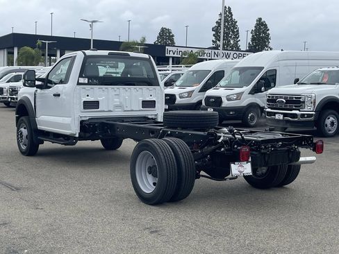 New 2025 Ford F450 XL w/ XL Chrome Package RWD image 4