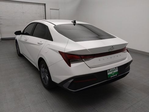 Used 2024 Hyundai Elantra SEL FWD image 5