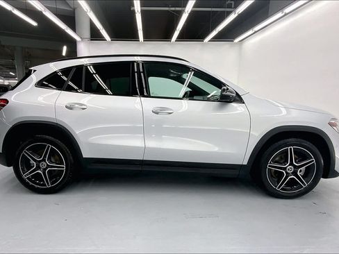 Certified 2023 Mercedes-Benz GLA 250 4MATIC image 5