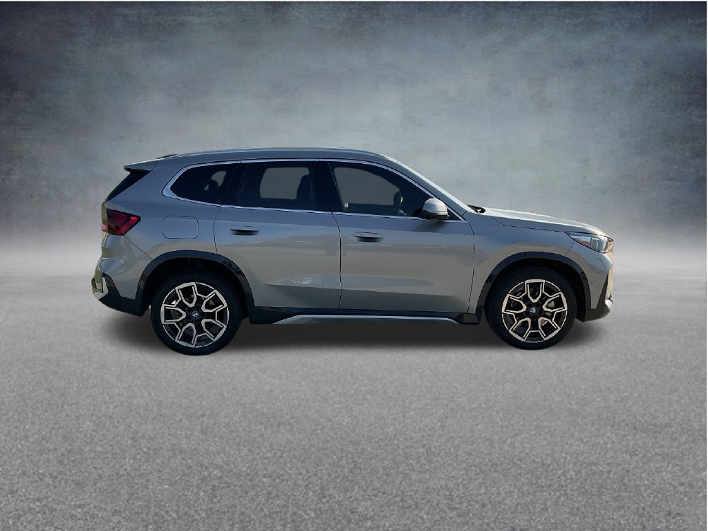 Used 2025 BMW X1 xDrive28i AWD/4WD image 8