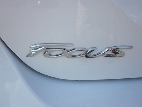 Used 2012 Ford Focus SE FWD image 30
