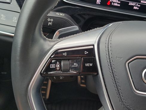 Used 2021 Audi S8 L w/ S8 Executive Package AWD/4WD image 26