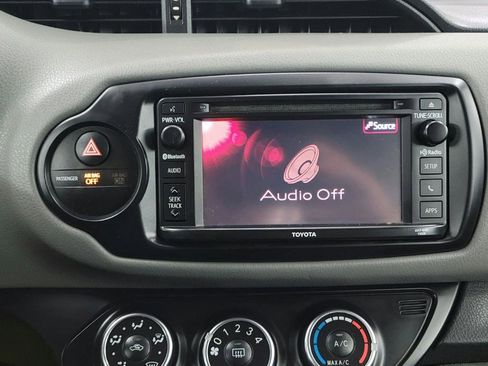 Used 2016 Toyota Yaris L FWD image 12