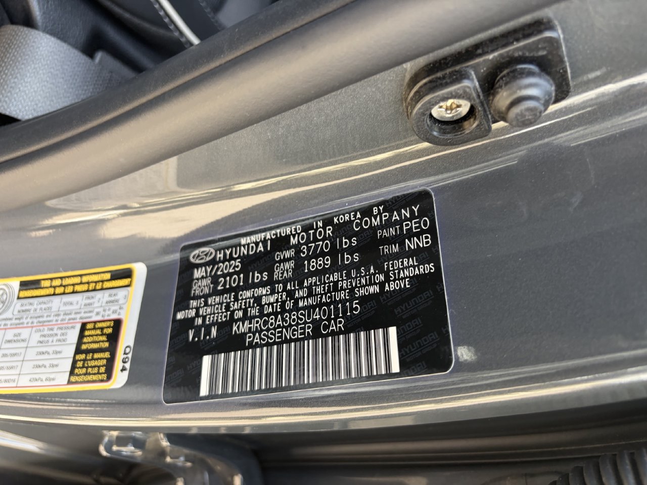Used 2025 Hyundai Venue Limited FWD image 40