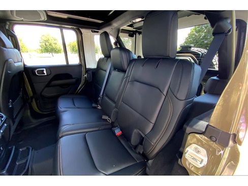 New 2025 Jeep Wrangler Unlimited Rubicon 392 image 11