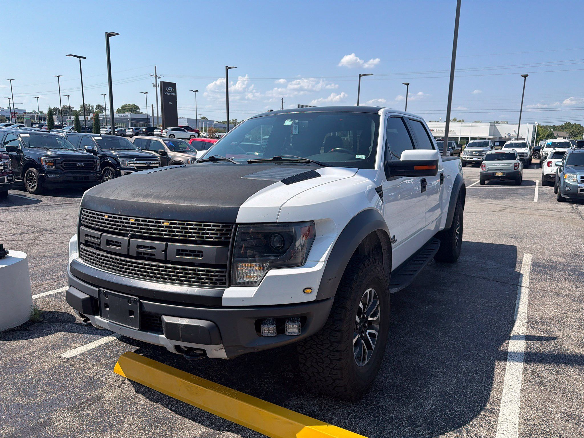 Used 2014 Ford F150 Raptor w/ Equipment Group 801A Luxury AWD/4WD image 1