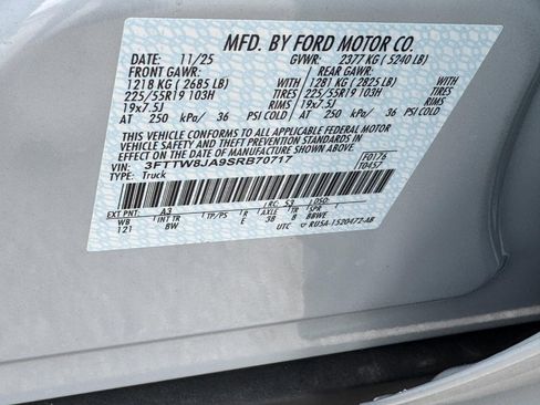 New 2025 Ford Maverick XLT w/ XLT Luxury Package image 17