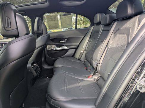 Certified 2025 Mercedes-Benz E 53 AMG e 4MATIC Sedan image 15