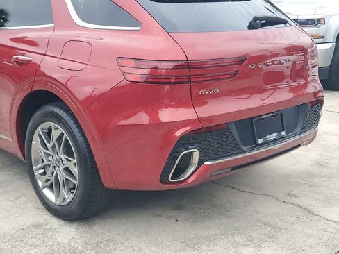 Used 2025 Genesis GV70 2.5T image 8