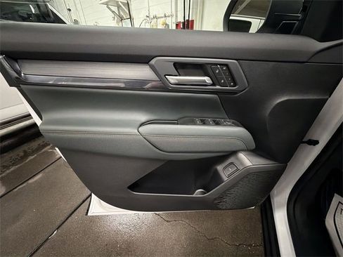 New 2026 GMC Terrain AT4 w/ Convenience Package III image 55