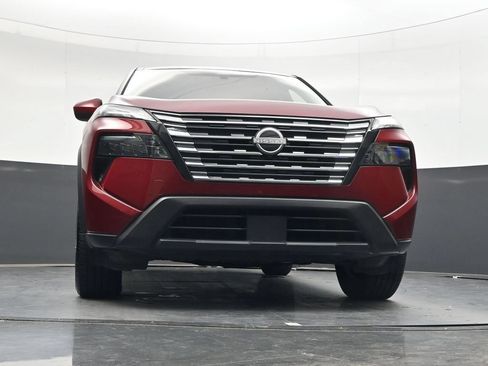 Used 2025 Nissan Rogue SV FWD image 40