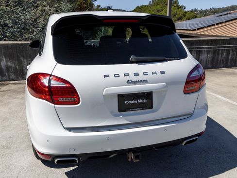 Used 2013 Porsche Cayenne Diesel AWD/4WD image 23