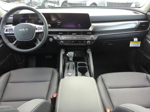 New 2025 Kia Telluride S image 15