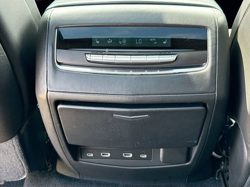 Used 2021 Cadillac Escalade ESV Sport Platinum AWD/4WD image 32
