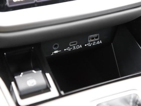 Certified 2025 Subaru Outback Onyx Edition image 27