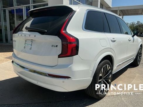 Certified 2025 Volvo XC90 B6 Plus image 8