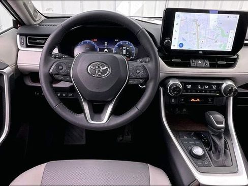 Used 2025 Toyota RAV4 Limited w/ Weather Package AWD/4WD image 5