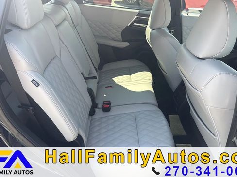 Used 2022 Mitsubishi Outlander SEL AWD/4WD image 19