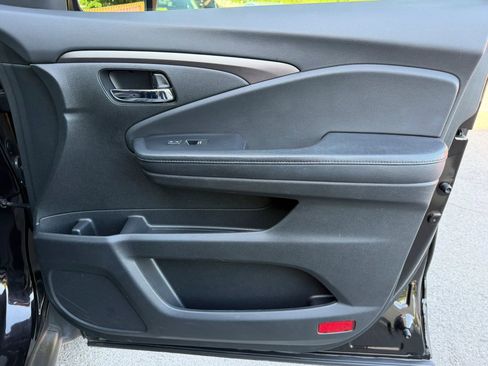 Used 2019 Honda Passport EX-L image 32