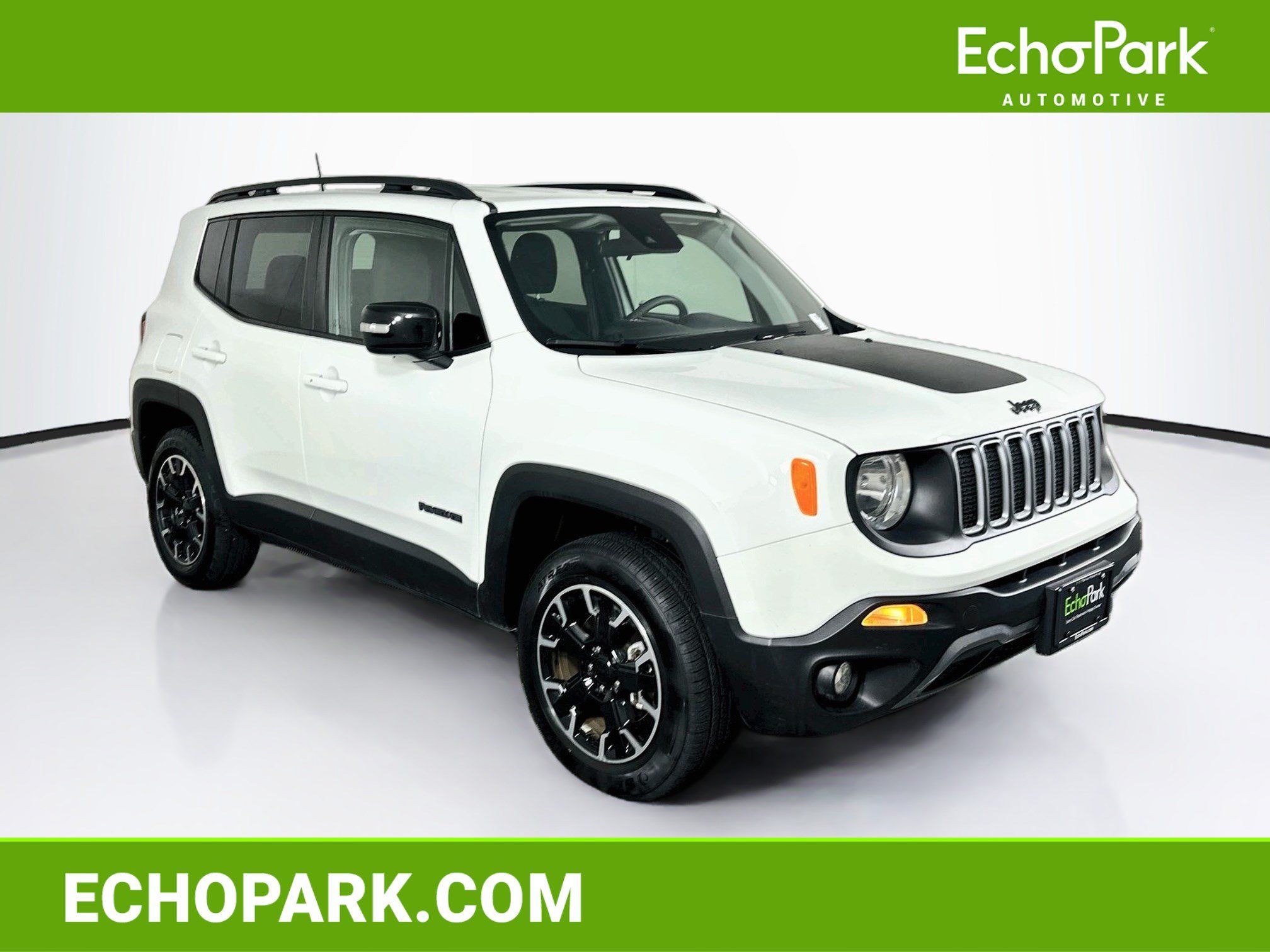 Used 2023 Jeep Renegade Latitude AWD/4WD image 1