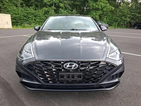Used 2021 Hyundai Sonata Limited w/ Preferred Accessory Package FWD image 5