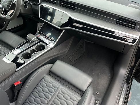 Used 2025 Audi RS 6 performance image 6
