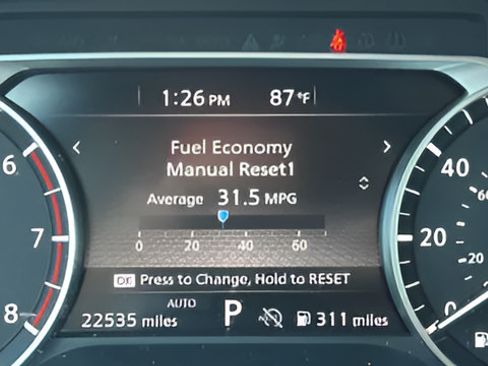 Used 2024 Nissan Rogue S AWD/4WD image 11