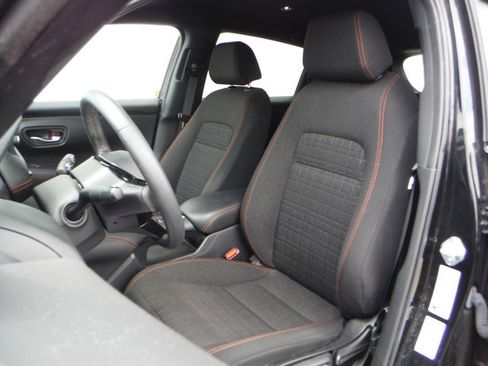 Used 2025 Honda HR-V Sport image 13