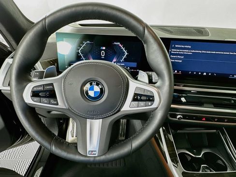 Certified 2024 BMW X7 xDrive40i w/ M Sport Package AWD/4WD image 11