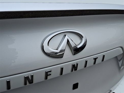 Used 2023 INFINITI QX50 Luxe image 31