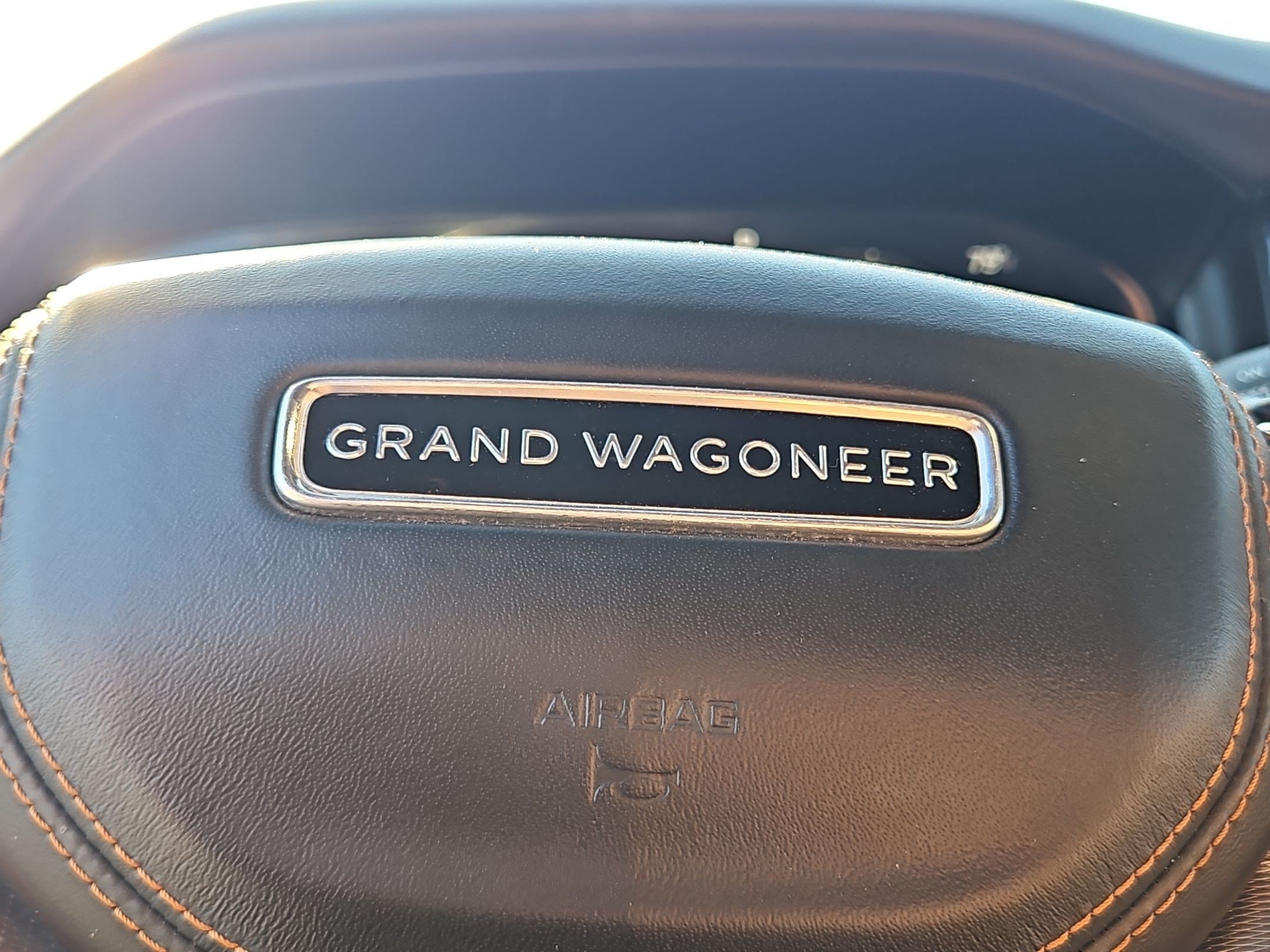 Used 2022 Jeep Grand Wagoneer Series III AWD/4WD image 27