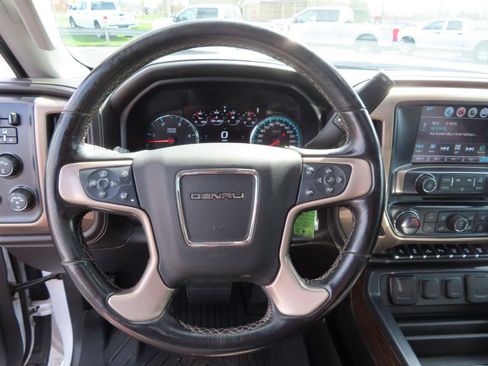 Used 2019 GMC Sierra 3500 Denali w/ Duramax Plus Package image 38