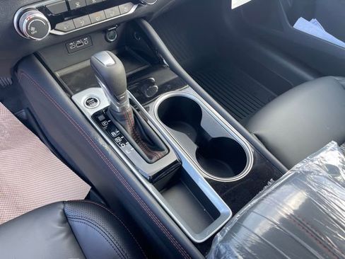 New 2025 Nissan Altima 2.5 SR image 21