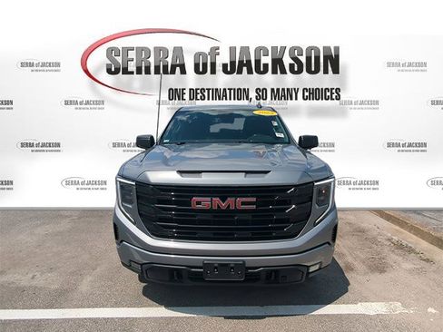 Used 2023 GMC Sierra 1500 Elevation w/ Max Trailering Package AWD/4WD image 3