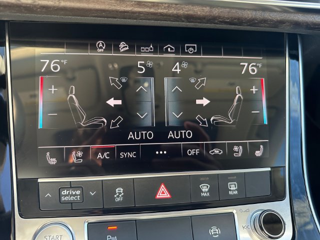 Used 2020 Audi Q8 Premium Plus w/ Premium Plus Package AWD/4WD image 16