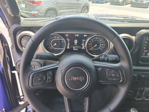 Used 2019 Jeep Wrangler Unlimited Sport S AWD/4WD image 23