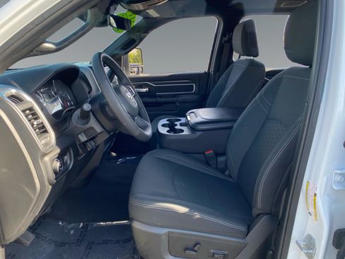 Used 2025 RAM 2500 Big Horn AWD/4WD image 9
