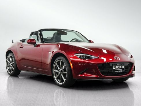 Used 2023 MAZDA MX-5 Miata Grand Touring RWD image 7