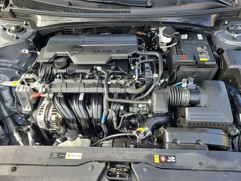 Certified 2024 Hyundai Elantra SEL FWD image 31