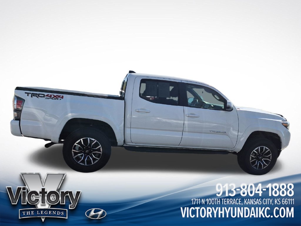 Used 2023 Toyota Tacoma TRD Sport w/ Technology Package AWD/4WD image 6