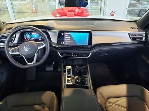 New 2025 Volkswagen Atlas Cross Sport SE FWD image 8