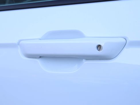 Used 2025 Jeep Grand Cherokee Altitude image 21