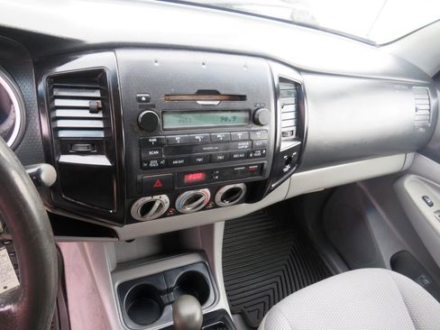 Used 2011 Toyota Tacoma 2WD Access Cab w/ Convenience Pkg image 34