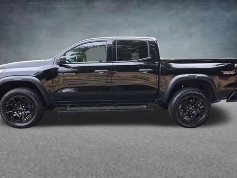 Used 2026 Chevrolet Colorado Trail Boss AWD/4WD image 4