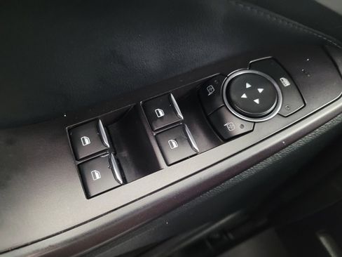 Used 2020 Ford Explorer XLT w/ Class III Trailer Tow Package image 27