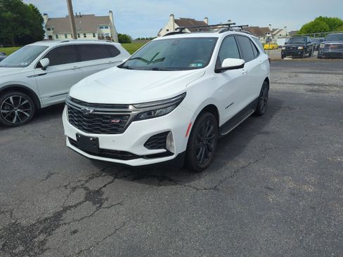 Used 2023 Chevrolet Equinox RS w/ RS Leather Package AWD/4WD image 2