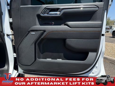 Used 2024 GMC Sierra 1500 AT4 w/ Technology Package AWD/4WD image 30